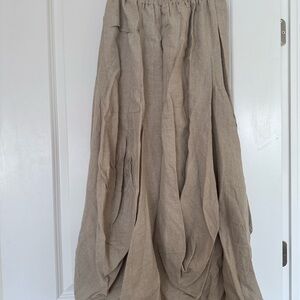 Parachute linen skirt from Bali